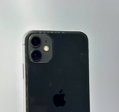 iPhone 11 64GB Black